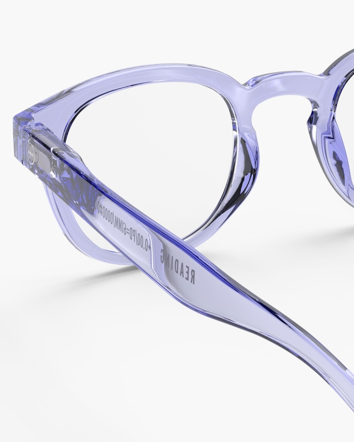 Izipizi Les Lunettes De Lecture #C Athletic Purple Combinent Un Style Dynamique Et Une Teinte Vibrante Qui Met En Valeur Votre Personnalité. Avec Leur Design Vintage Et Leur Caractère Affirmé Elles Offrent Une Touche Unique P
