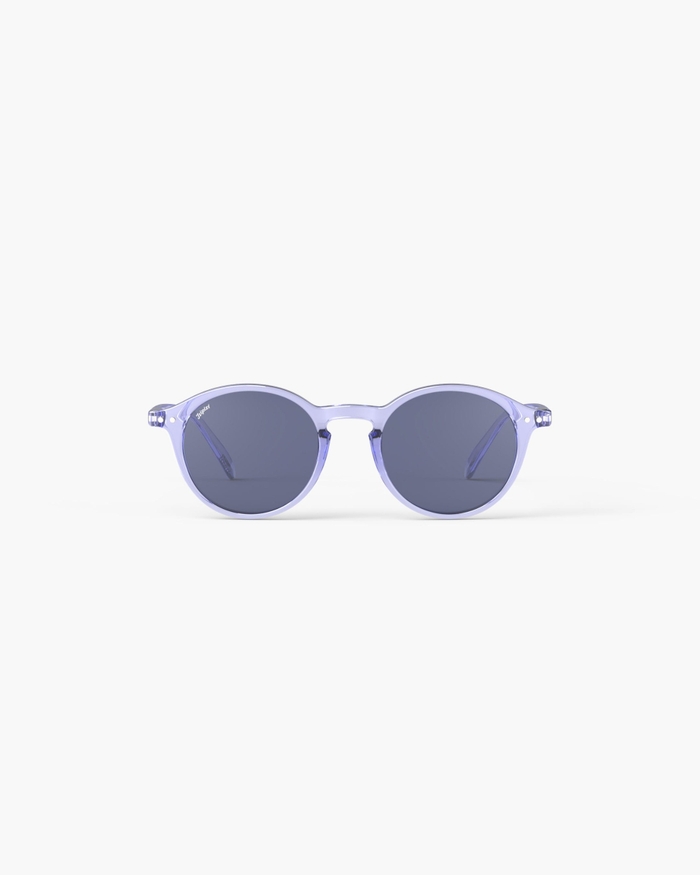 izipizi Les lunettes de soleil #D Athletic Purple allient style et dynamisme avec une teinte pleine de vitalité. Leur forme pantos iconique intemporelle et universelle s'harmonise parfaitement avec tous les visages. Inspirées