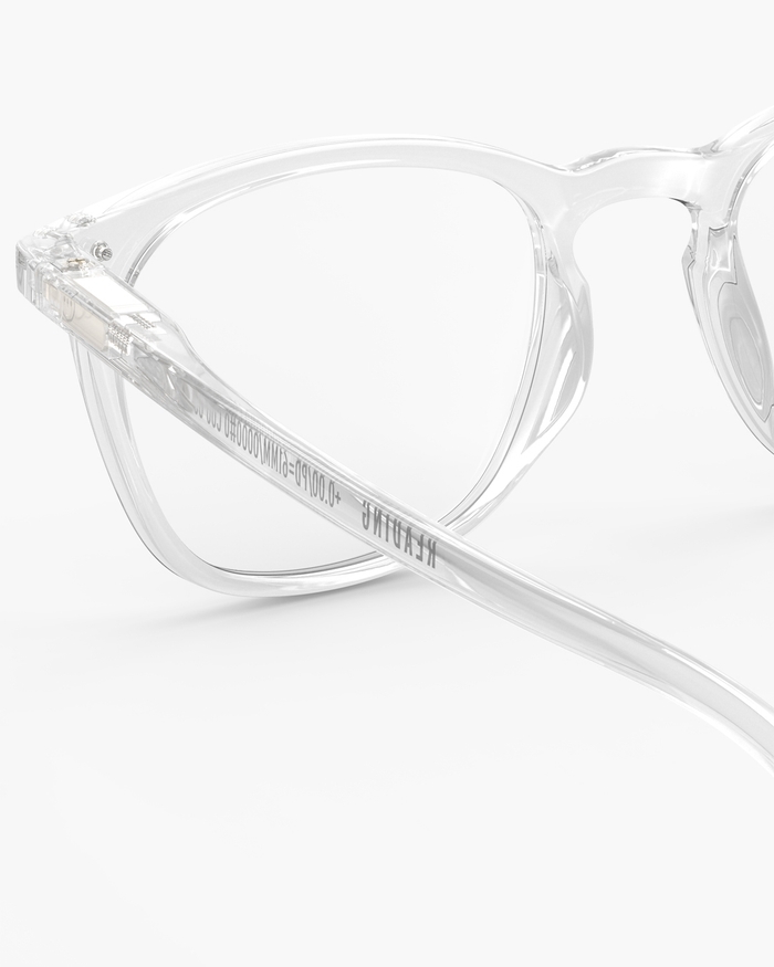 Izipizi Rencontrez Les Lunettes De Lecture #E Crystal – Avec Leur Forme Rectangulaire Et Leur Monture Transparente Ces Lunettes Sont L'accessoire Chic Et Léger En Toutes Circonstances. Grâce à Leurs Dioptries Allant De +1