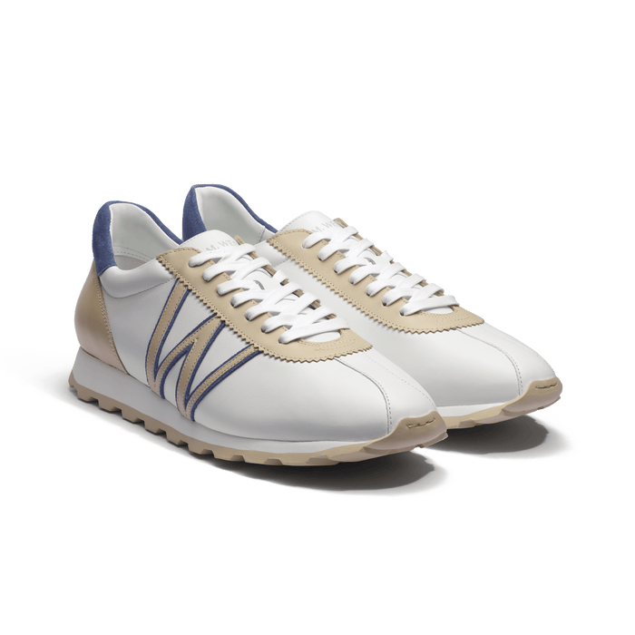 J.m. Weston Basket On My Way En Cuir Veau Lisse Blanc Détails Beige Et Bleu