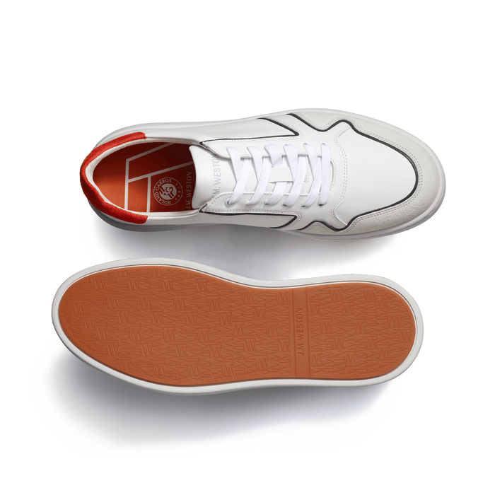 J.m. Weston Basket On Time Oxford Roland-Garros En Cuir Lisse Blanc Détails Marine Velours Blanc Et Orange Terre Battue