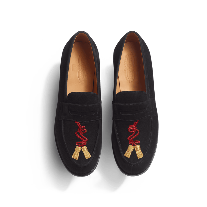 J.m. Weston Mocassin 180 Femme En Cuir Chèvre Velours Noir Et Broderies Rouge Et Or