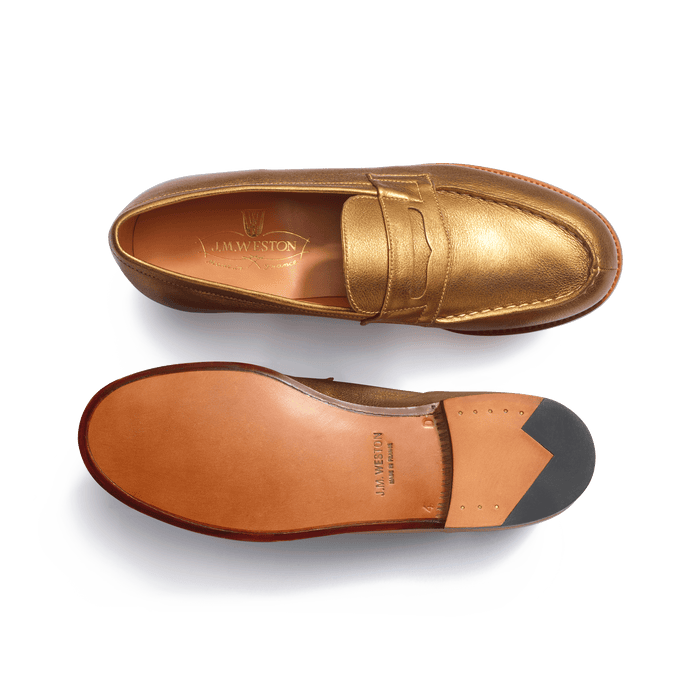 J.m. Weston Mocassin 180 Femme En Cuir Veau Foulonné Or