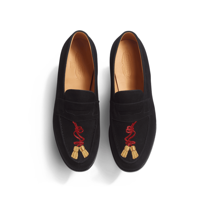 J.m. Weston Mocassin 180 Homme En Cuir Chèvre Velours Noir Et Broderies Rouge Et Or