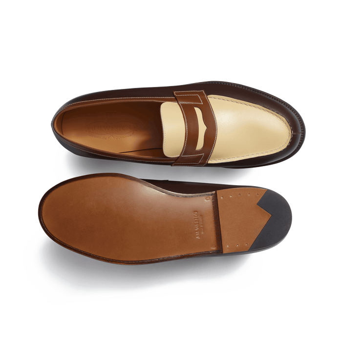 J.m. Weston Mocassin 180 Homme En Cuir Veau Box Mélèze Bergeronnette Et Porcelaine