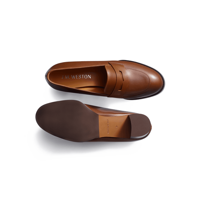 J.m. Weston Mocassin à Talon En Cuir Veau Lisse Marron Bergeronnette