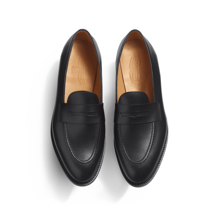 J.m. Weston Mocassin Menton à Bride Pour Homme En Cuir Veau Box Noir