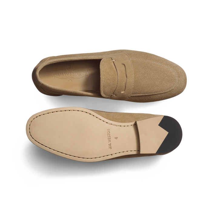 J.m. Weston Mocassin Woogie Femme En Cuir Veau Velours Beige