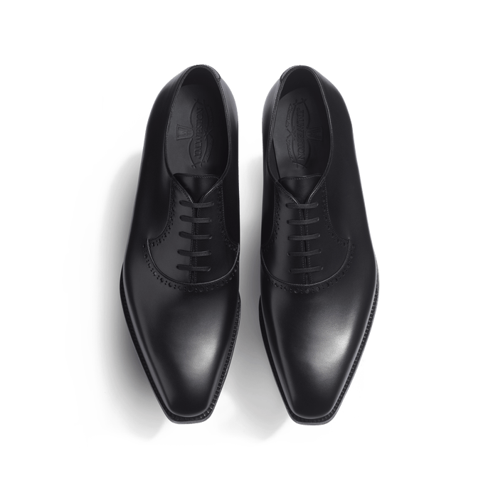 J.m. Weston Richelieu à Plastron Perforé Fusain Homme En Cuir Veau Box Noir