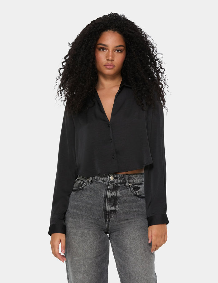 jennyfer Chemise courte satinée noire