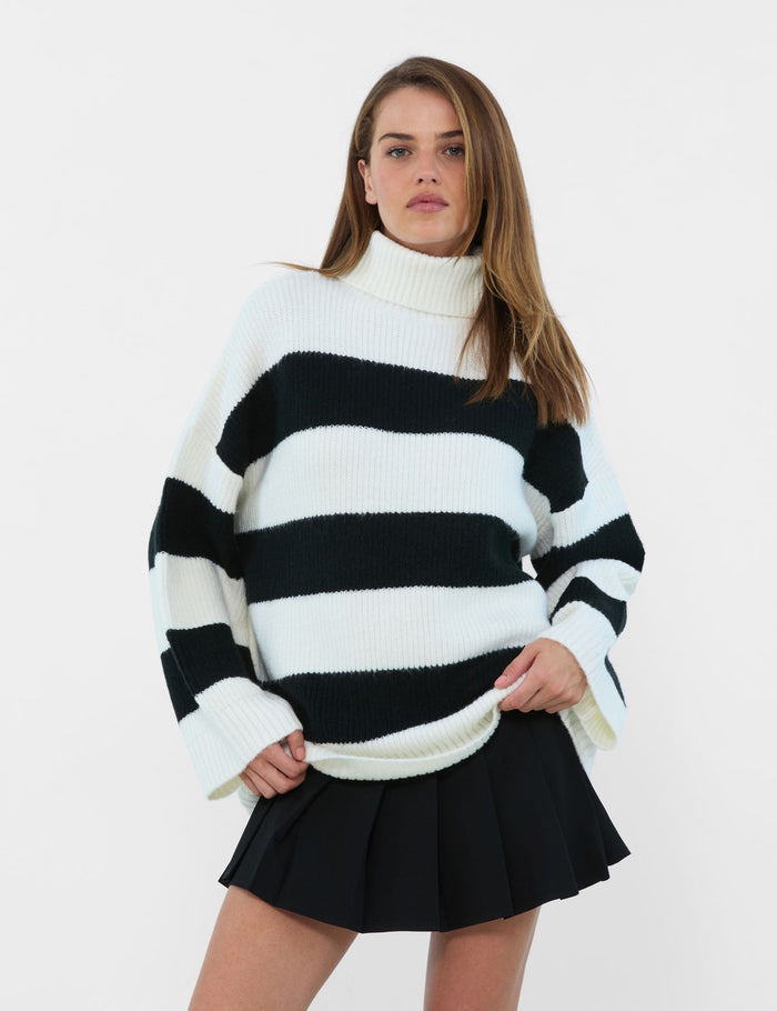 jennyfer Pull oversize rayé à col roulé noir et blanc