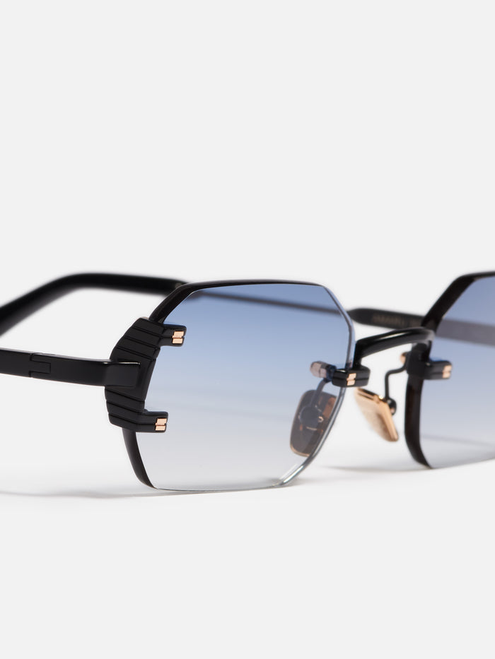 John Dalia Amaru - C303