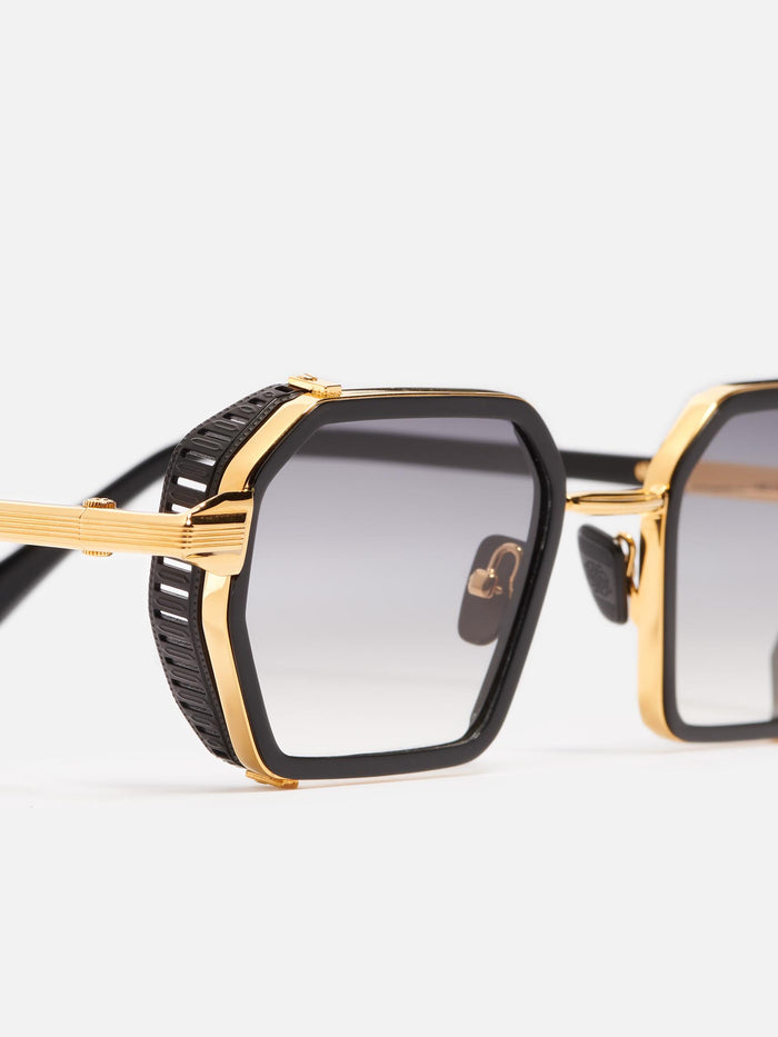 John Dalia Dennis - C407