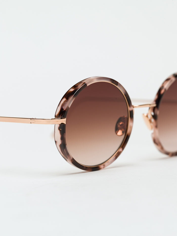 John Dalia Gwen - C140