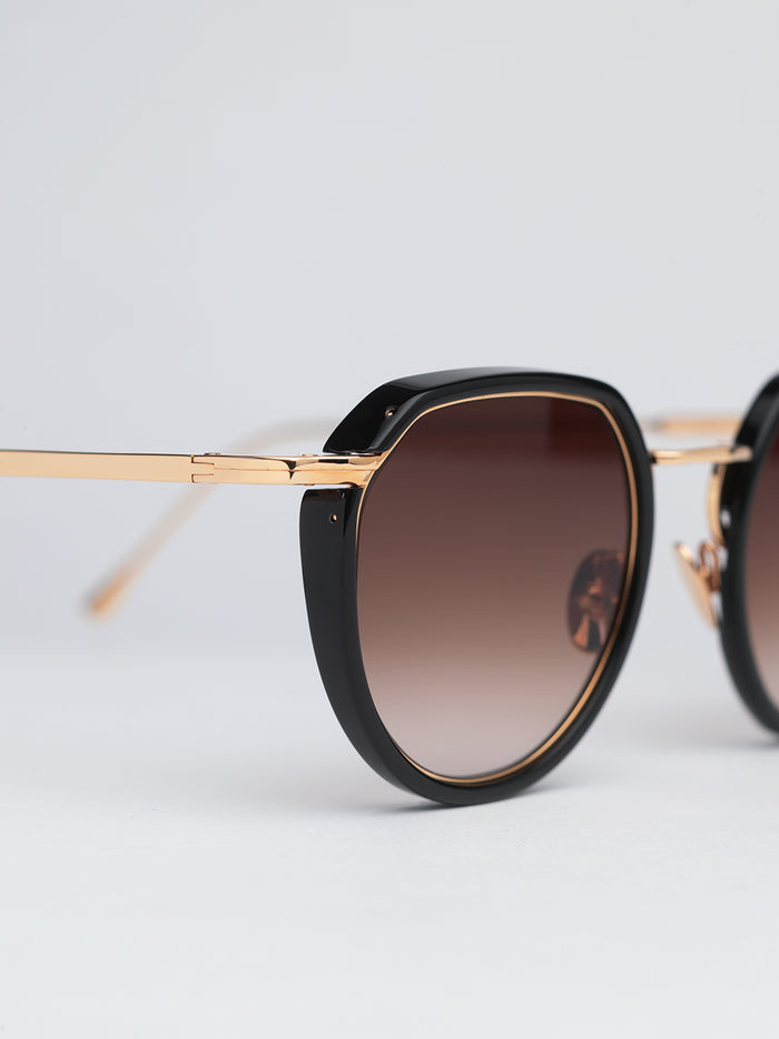 John Dalia Janis - C104