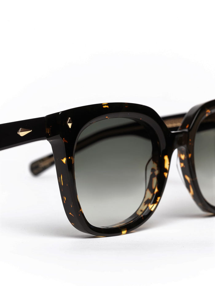 John Dalia Monica - C128