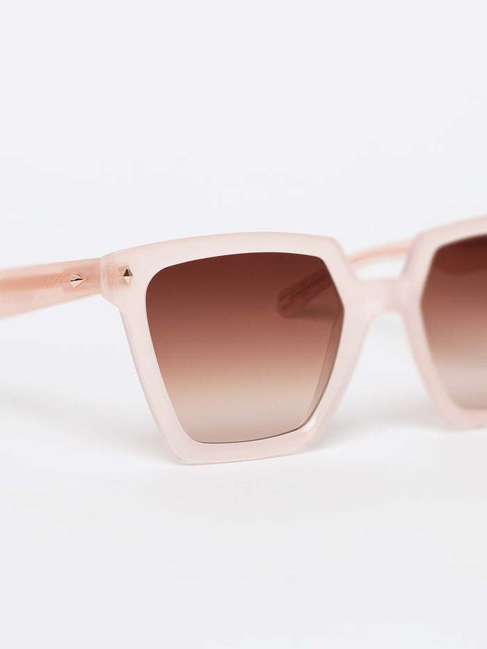 John Dalia Sharon - C197