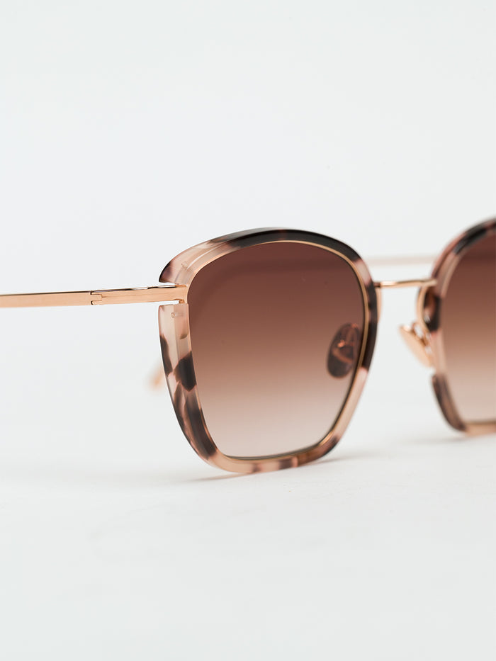 John Dalia Tina - C140