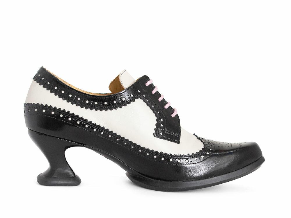 John Fluevog Dr. Gunter Talon à Lacets Et à Bout Fleuri