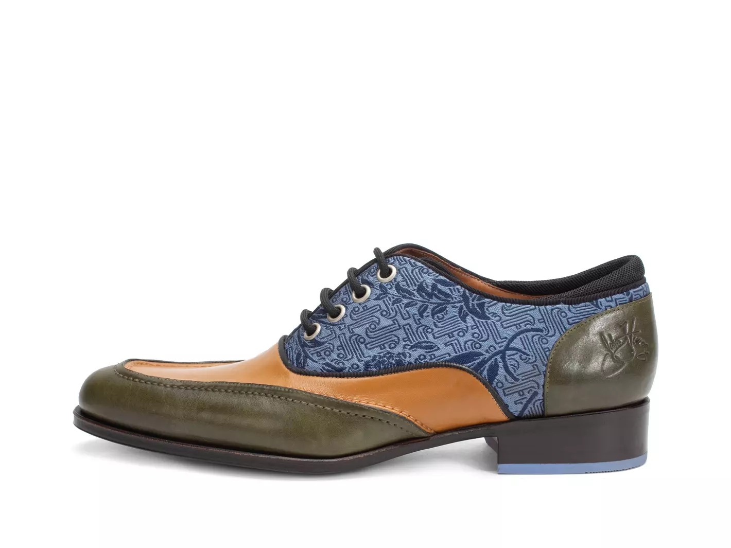 john fluevog 321 Chartres Street Richelieu texturé