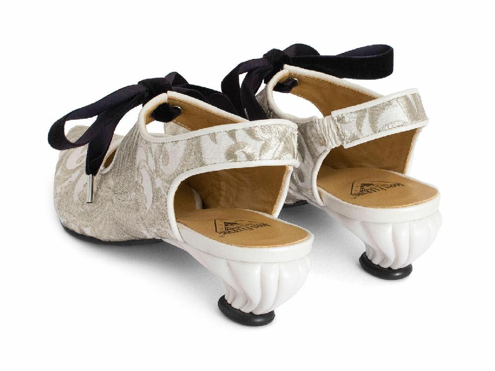 John Fluevog Ficta Talon à Bride Arrière élégant