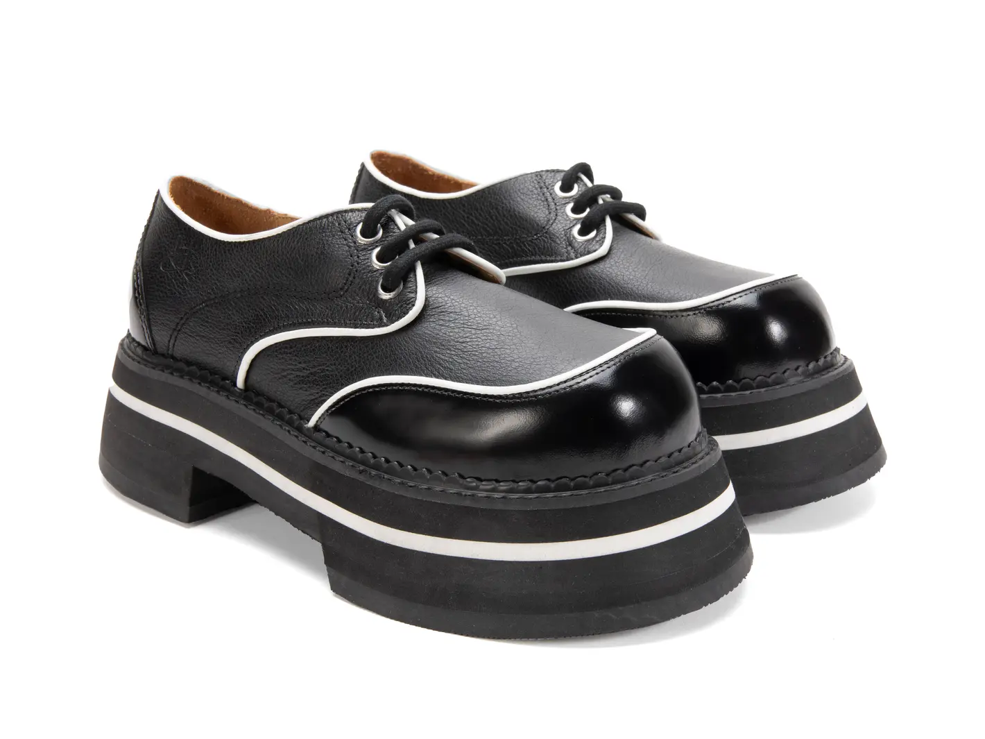 John Fluevog FV1 Chaussure Lacée Au Charme Rétro