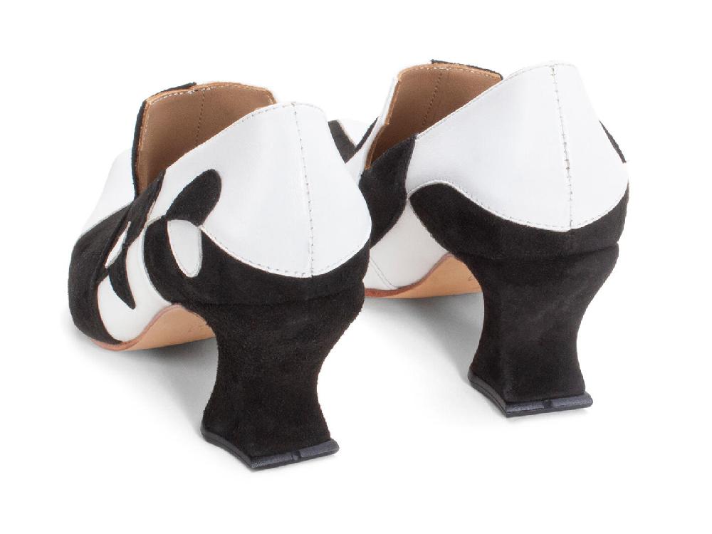 John Fluevog Kaija Flâneur à Talon Avec Cœurs