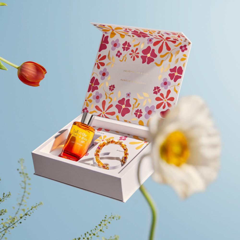 Juliette Has A Gun Coffret Juliette Has A Gun X Aurélie Bidermann Avis : 1 Review JULIETTE HAS A GUN X AURÉLIE BIDERMANN Édition Limitée Les Maisons JULIETTE HAS A GUN Et AURÉLIE BIDERMANN Dévoilent Une Collaboration Plac