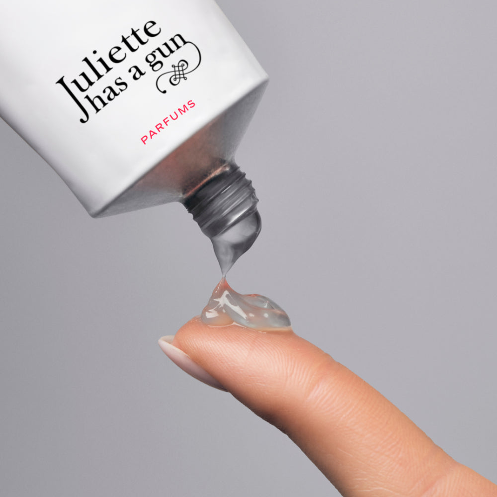 Juliette Has A Gun Not A Hand Cleanser Gel Hydroalcolique Sans Rinçage