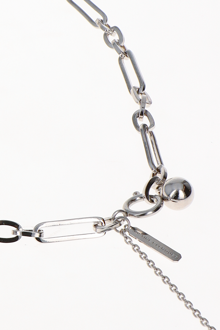 Justine Clenquet Collier Ali