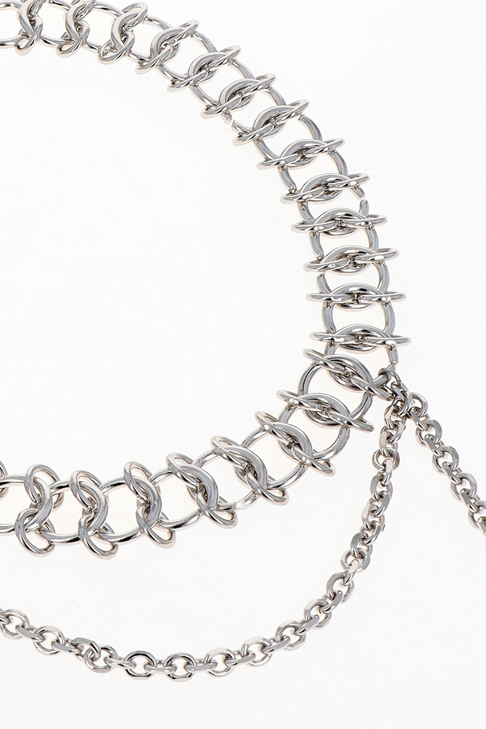 Justine Clenquet Collier Tim