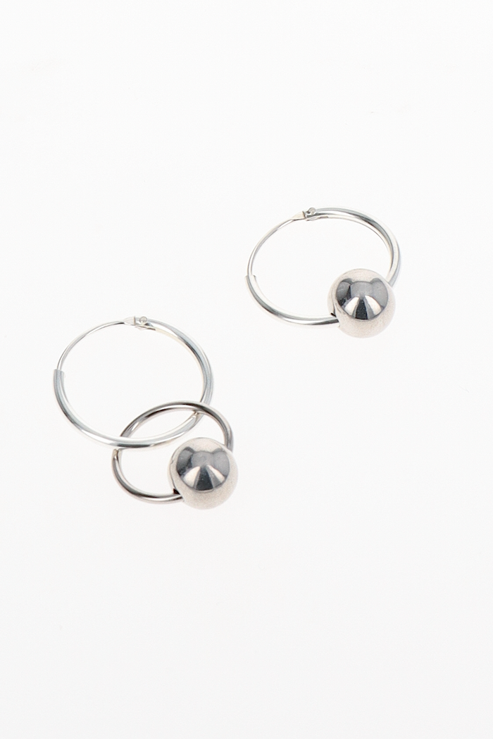 Justine Clenquet Créoles Lana