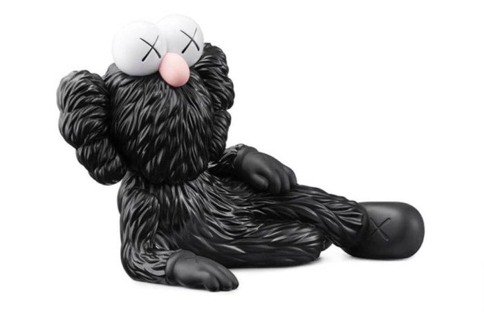 K.olin Tribu Sculpture BFF TIME OFF BLACK By KAWS
