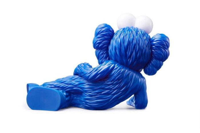 K.olin Tribu Sculpture BFF TIME OFF BLUE By KAWS