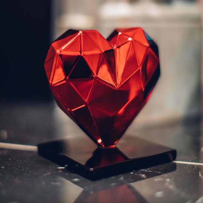 K.olin Tribu Sculpture Heart Spirit Red Edition By Richard Orlinski