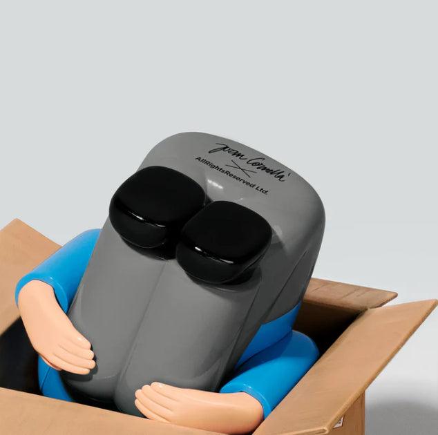 K.olin Tribu Sculpture SEND YOURSELF NOWHERE By JOAN CORNELLA