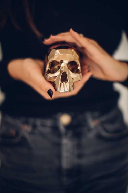 K.olin Tribu Sculpture SKULL SPIRIT Edition By Richard Orlinski