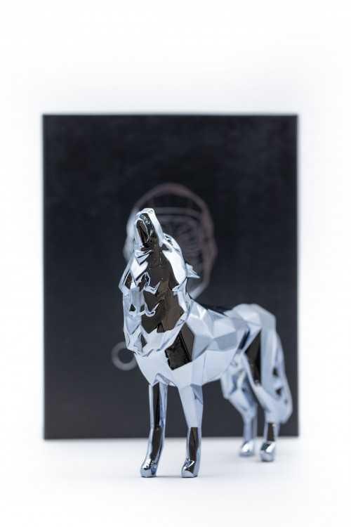 K.olin Tribu Sculpture WOLF Spirit Grey Edition By Richard Orlinski