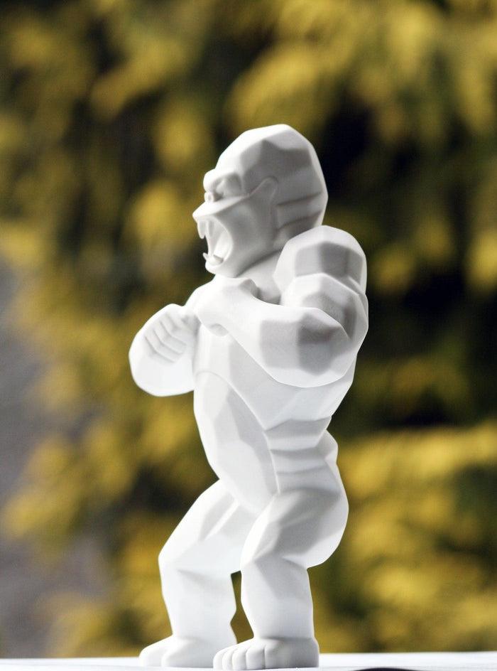 K.olin Tribu Wild Kong Porcelain By Richard Orlinski