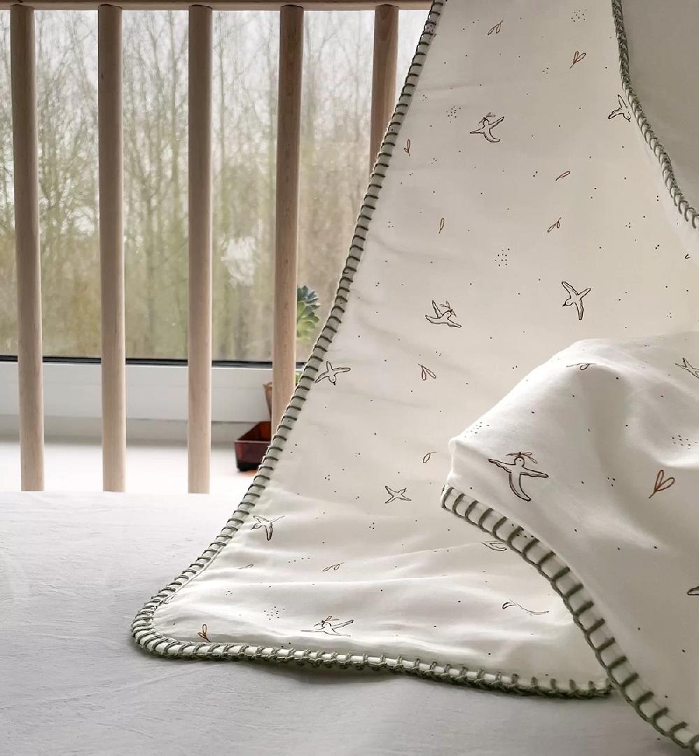 Kadolis Couverture Naissance Matelassée L'Envolée 75x100cm