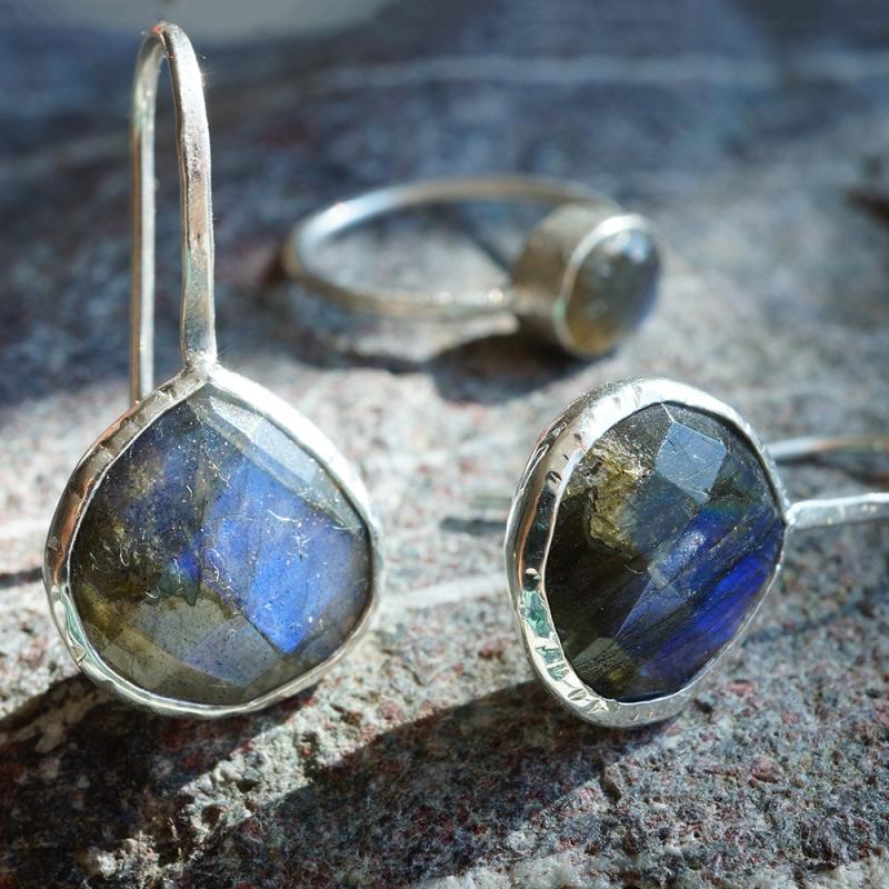 karawan authentic Boucles d'oreilles argent "Drop" Labradorite