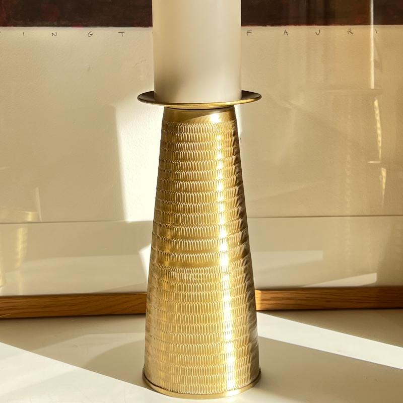 Karawan Authentic Bougeoir Motif RIZ Coloris Doré Mat à La Finition Martelée