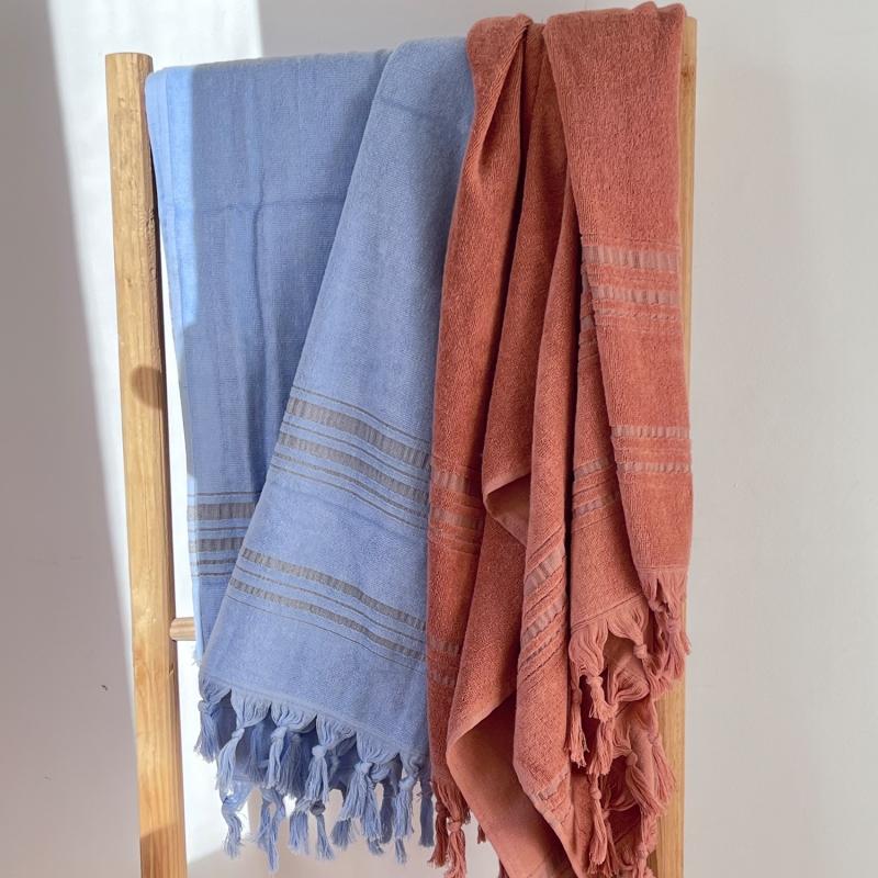 Karawan Authentic Fouta En Coton Biologique Coloris AMBRE Tissée Avec Une Face éponge Franges Nouées à La Main
