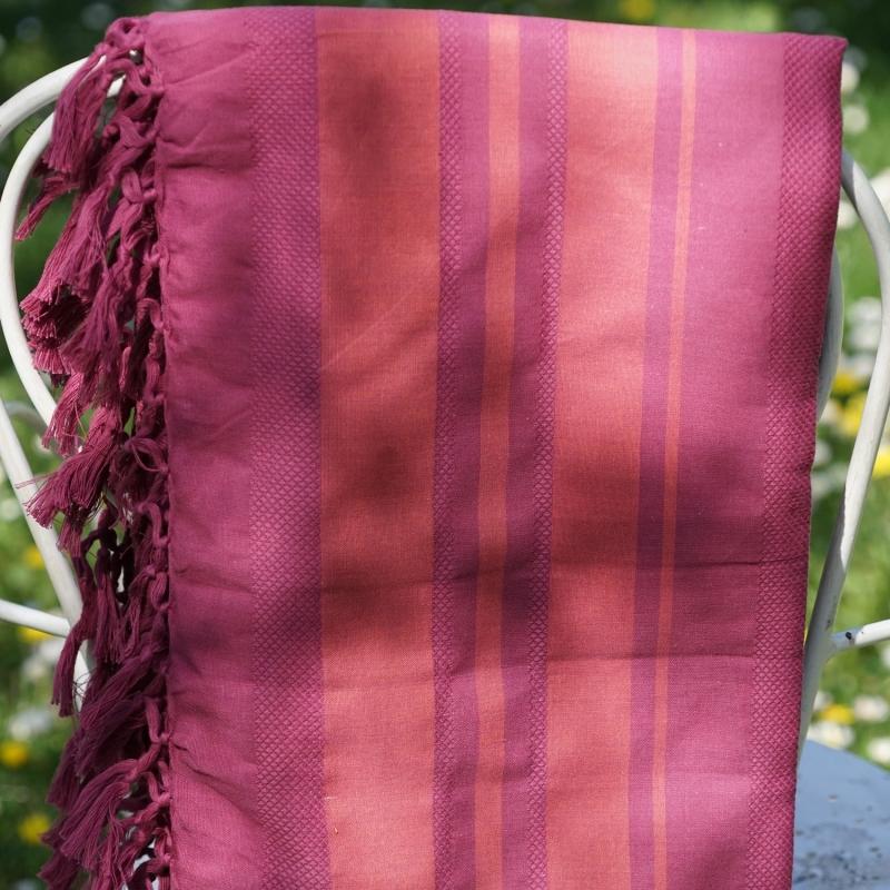 Karawan Authentic Fouta En Coton Biologique Coloris FUSHIA. Tissage à Plat Et Tissage Nid D'abeille Alternant Rayures Bicolores