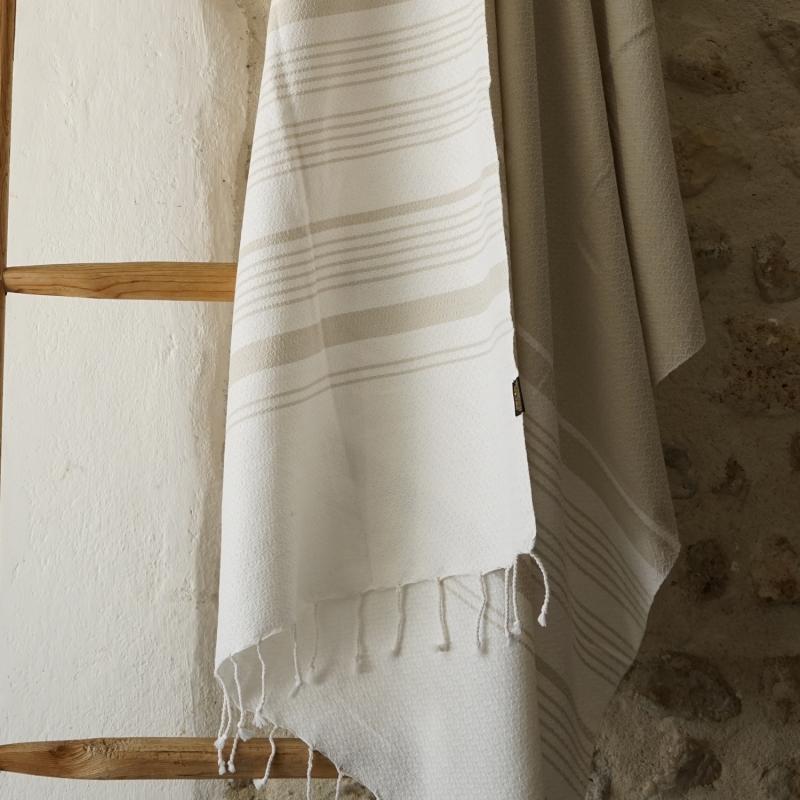 Karawan Authentic Fouta En Coton Biologique Coloris GINGER. Tissage Jacquard Nid D'abeilles