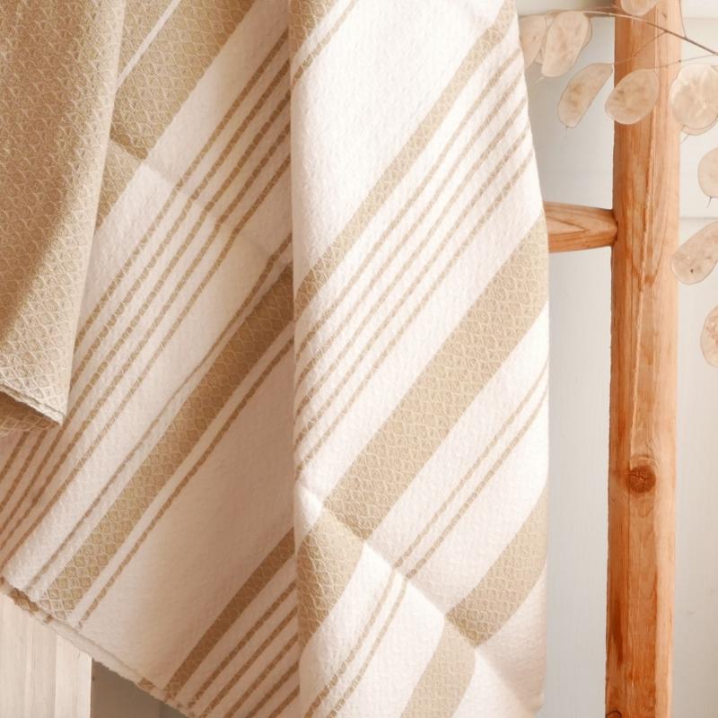 Karawan Authentic Fouta En Coton Biologique Coloris GINGER. Tissage Jacquard Nid D'abeilles