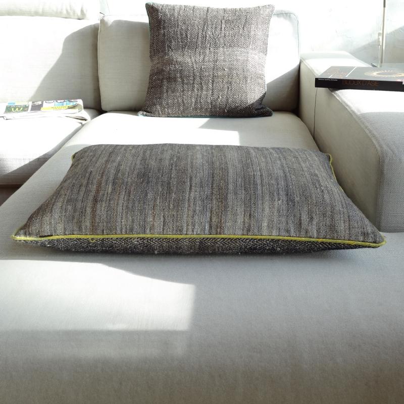 karawan authentic Grand coussin "Ortie et Soie" Rectangulaire Bambou