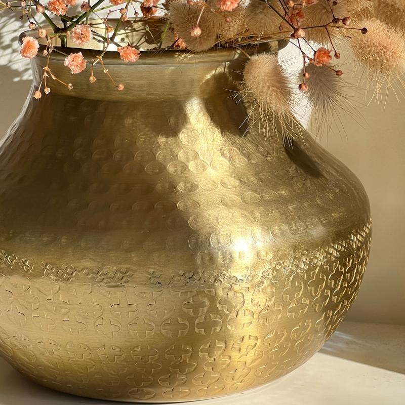 Karawan Authentic Grand Vase Déco Coloris Doré Mat à La Finition Martelée