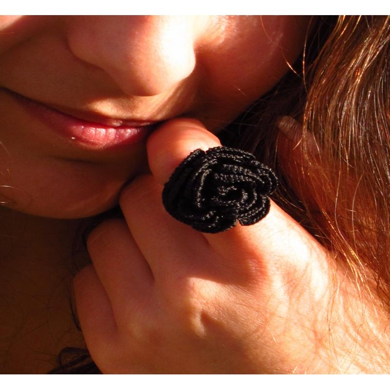 karawan authentic Bague "Belkis" Noir carbone