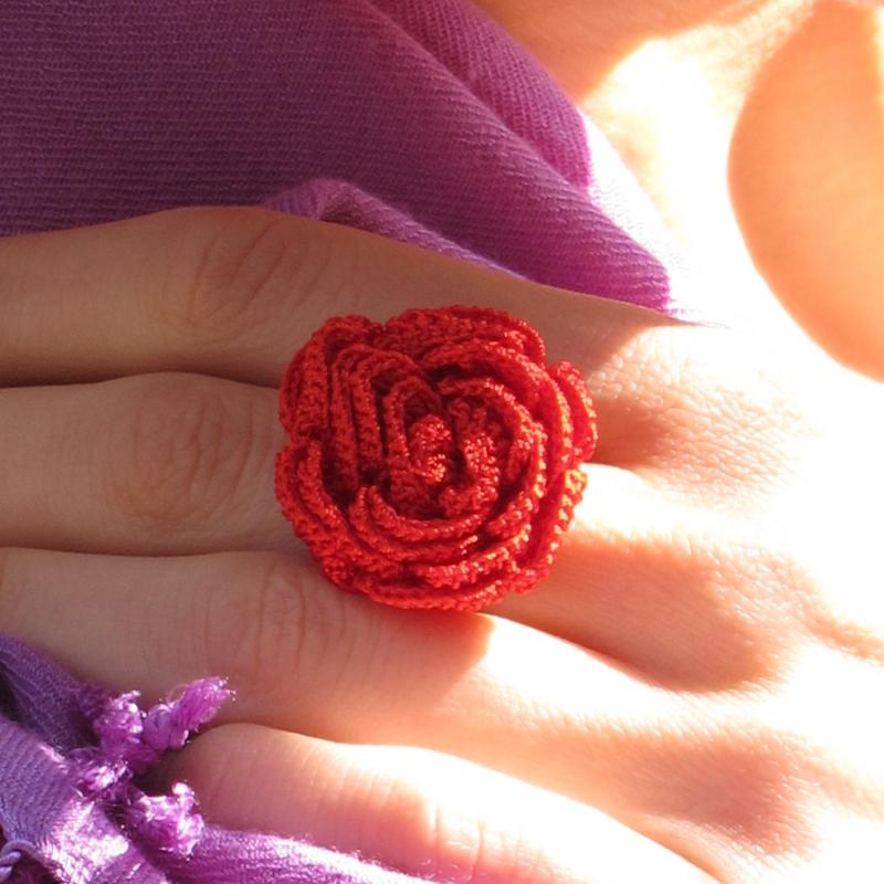 karawan authentic Bague "Belkis" Rouge